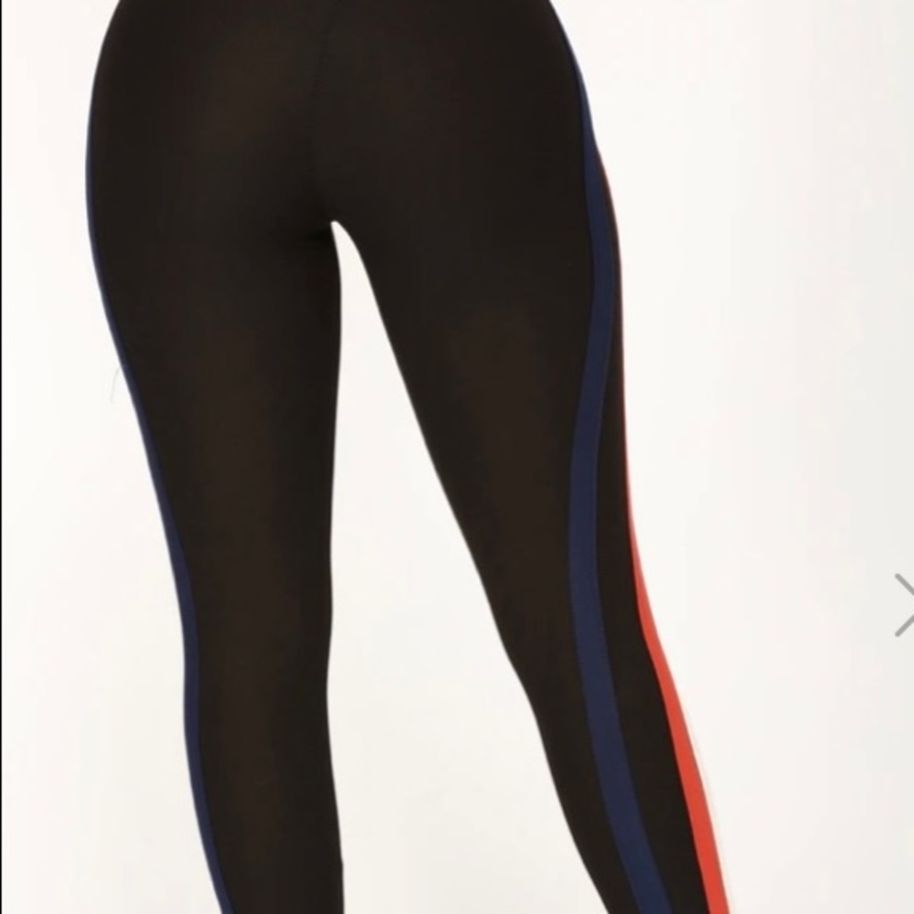 Tracksuit - Picture 2 of 7